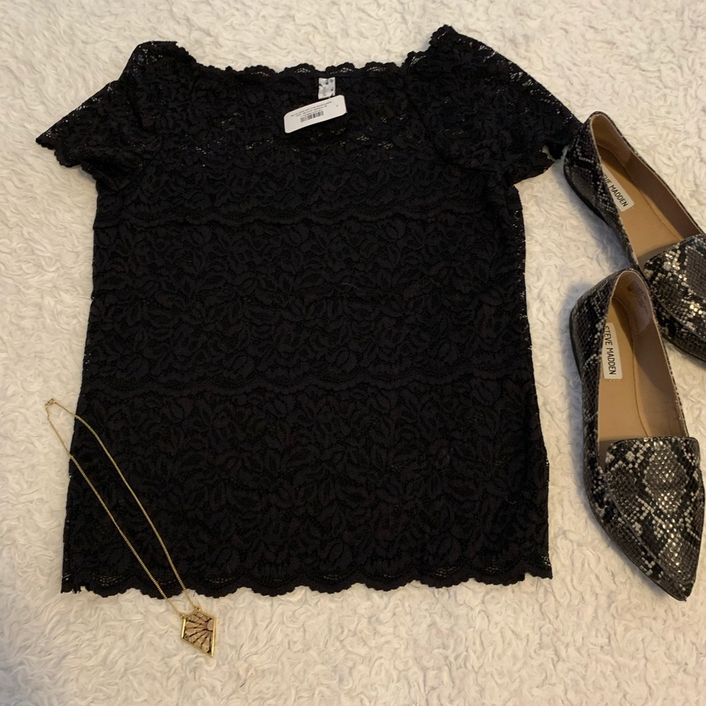 BRAND NEW Off the Shoulder Lace Top